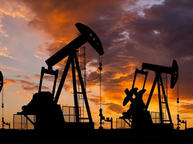 Oil steadies as investors weigh impact of latest US sanctions on Iran