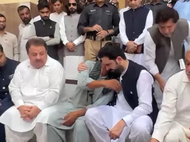 K-P CM Afridi pledges ‘exemplary punishment’ in Ayat Noor case, renames Child Protection Bill after victim