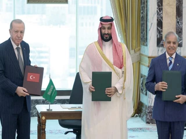 Bangladesh interested in joining Makkah Defense pact: official