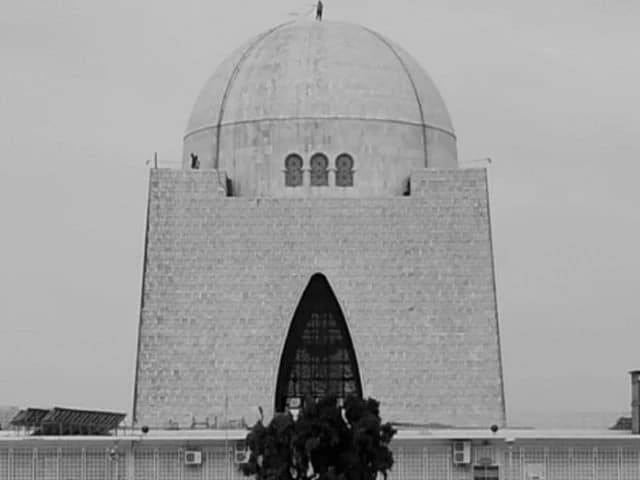 KARACHI:Several years after the creation of new districts in Karachi, thousands of residents are