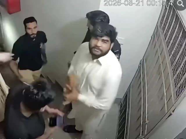 DIG South orders inquiry into viral video of women fighting in Karachi's Defence