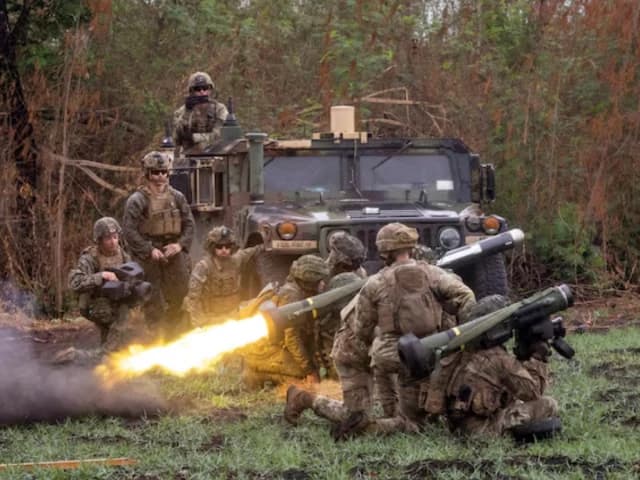 India signs deal with US to buy Javelin anti-tank missile systems