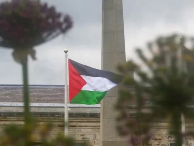 Saudi Arabia, France back Palestinian state, call for Israel’s withdrawal from Lebanon