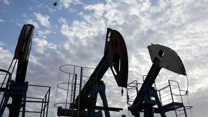 Global oil prices climb as U.S.-Iran diplomatic tensions escalate